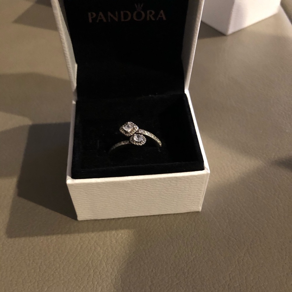 Pandora abstract elegance ring size 58/8.5